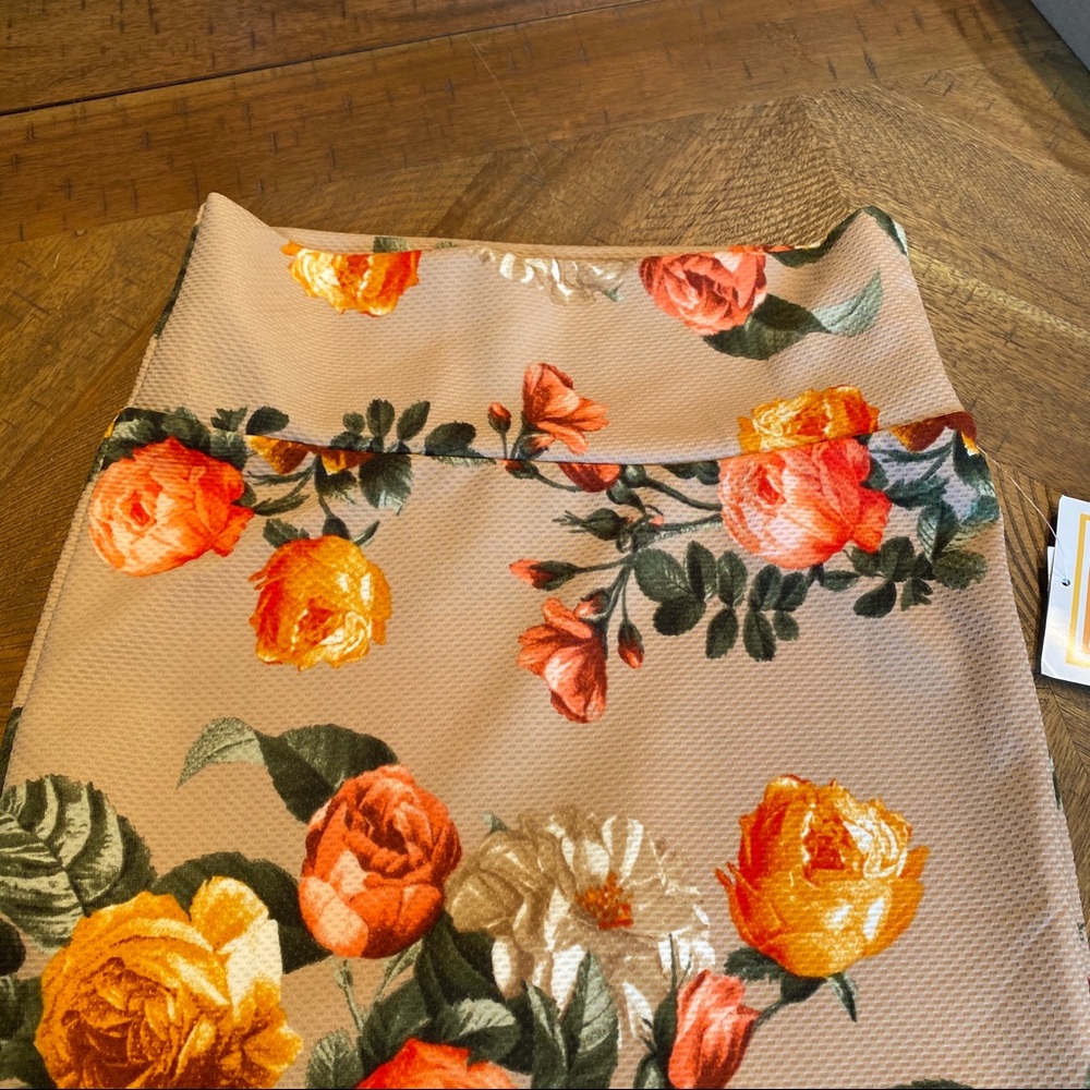 LulaRoe Cassie Flowered Skirt
